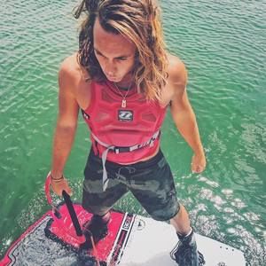 Meet your Posher, Chase